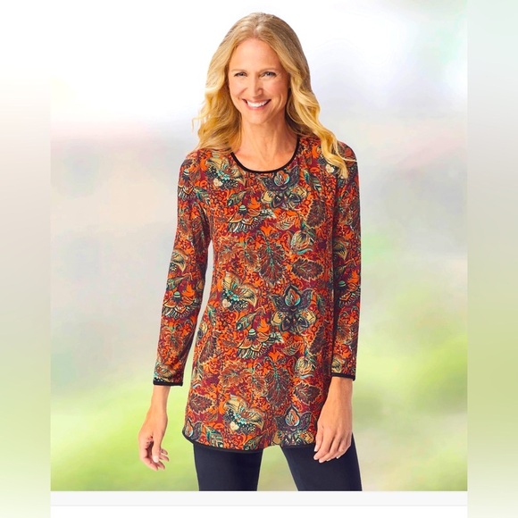 Reversible comfortable blouse. Great for traveling, Size large - Picture 4 of 5